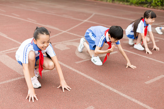 香港小学PK内地小学，结果竟然出乎意料！